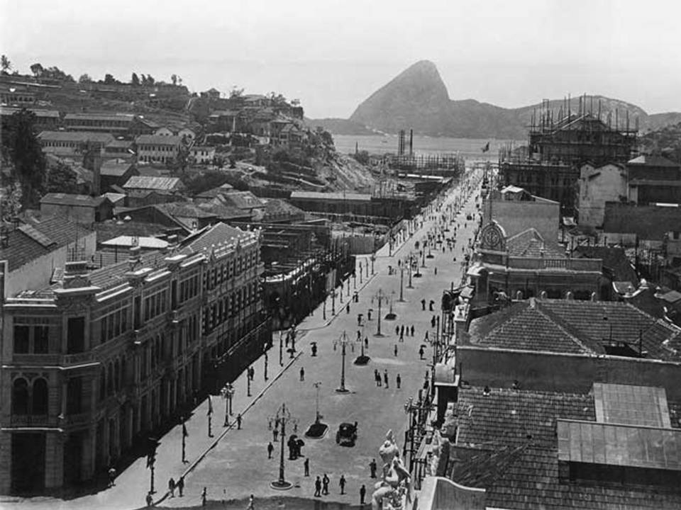 Av. Central em direção a Zona Sul